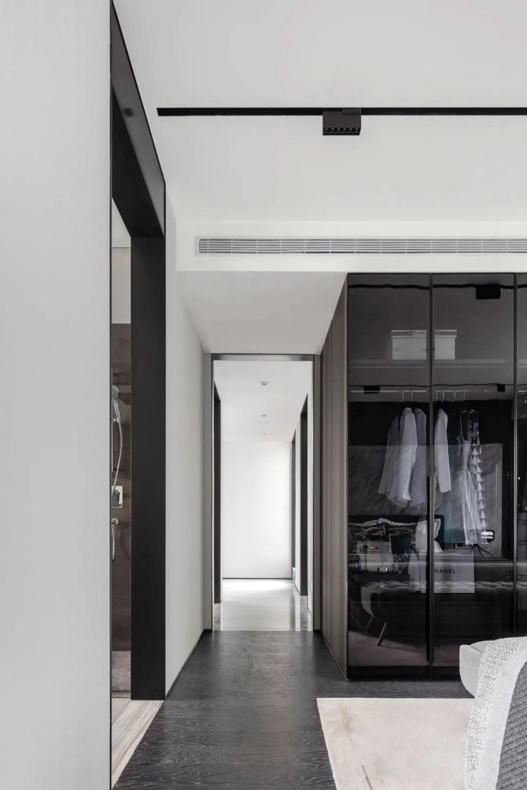 现代轻奢风格室内设计家装案例-卧室 现代轻奢风格室内设计家装案例-卧室